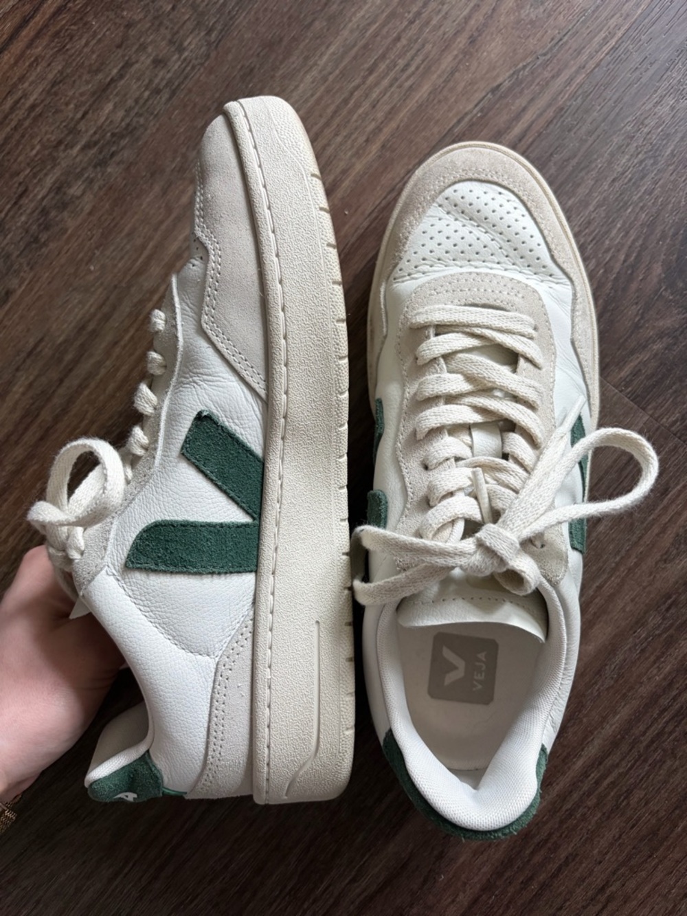 Veja V-90 Sneakers - Picture 2 of 7